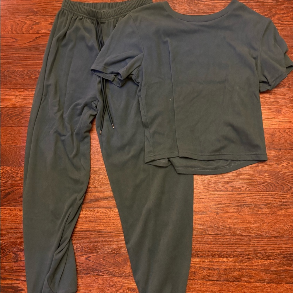 SHEIN Green Casual Loungewear Set